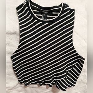 Forever 21 Black and White Sleeveless Crop Top